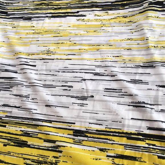 Calvin Klein black, white, grey and yellow sleeveless top NWT - Picture 3 of 9